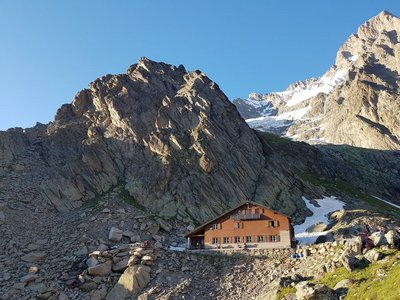 Schreckhornhütte (2530m) | Rutschmann Gabriela