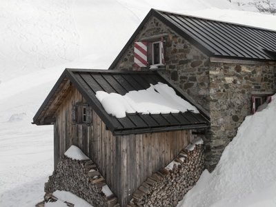 Diablerets, Cabane des (2486m) | Ballieux Céline Diablerets, Cabane des (2486m) | Ballieux Céline